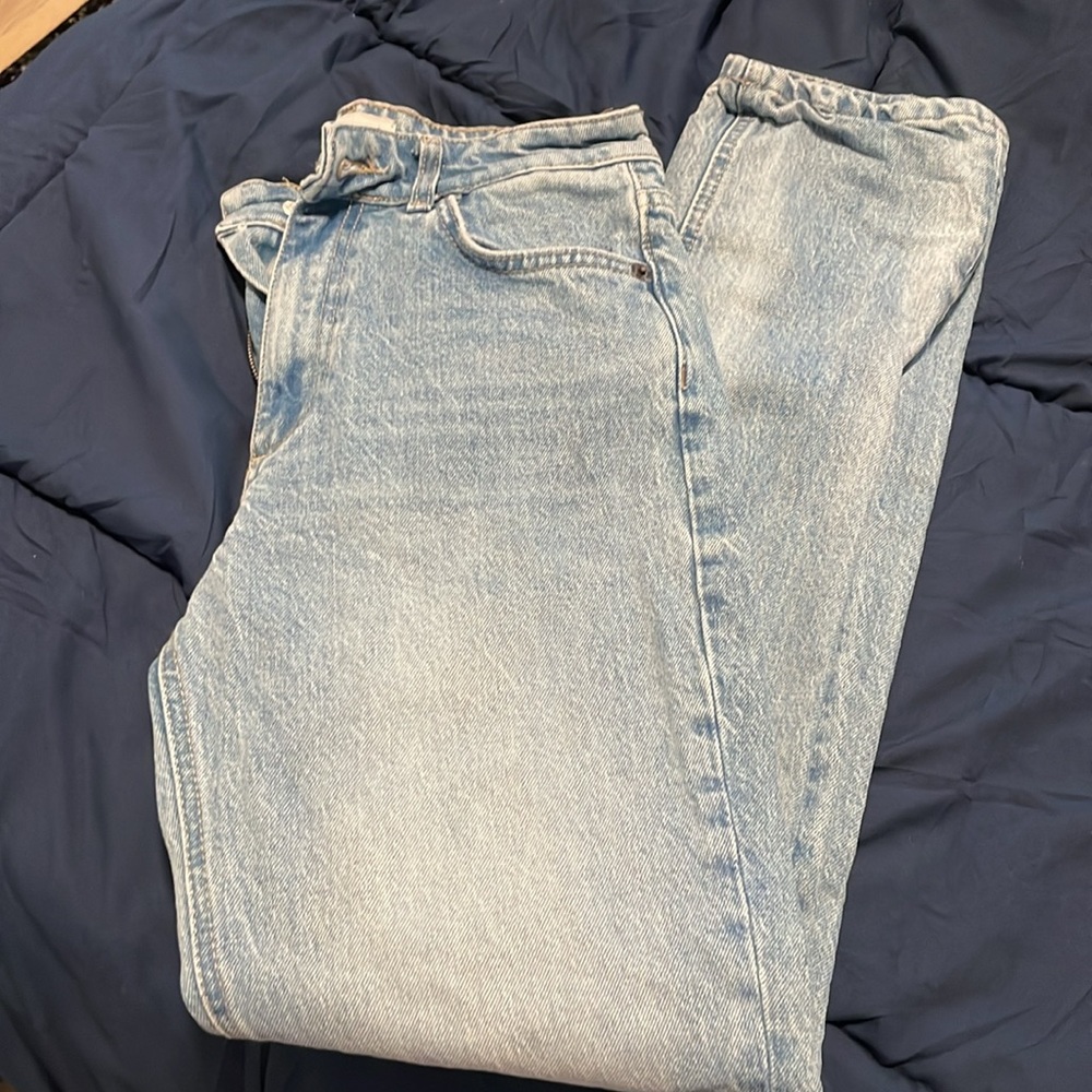 Zara jeans size 4